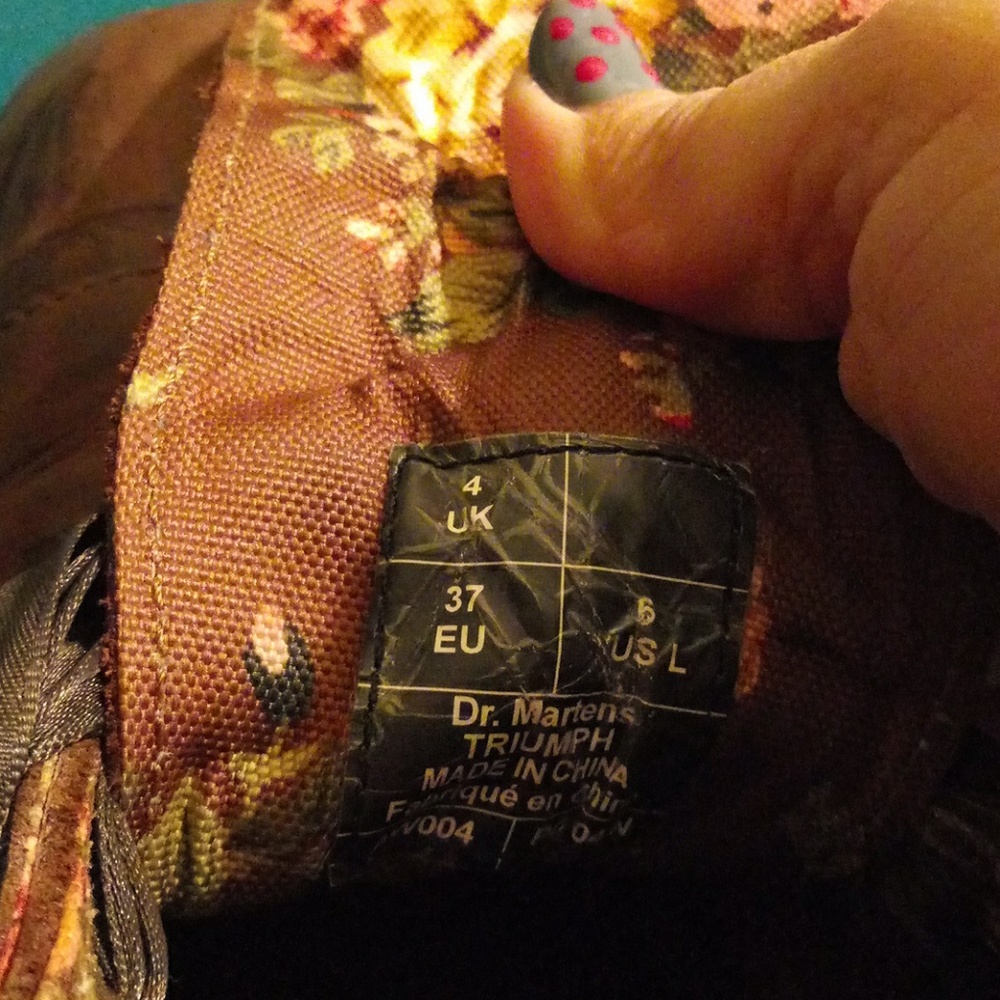 Dr.Martins Triumph Boots